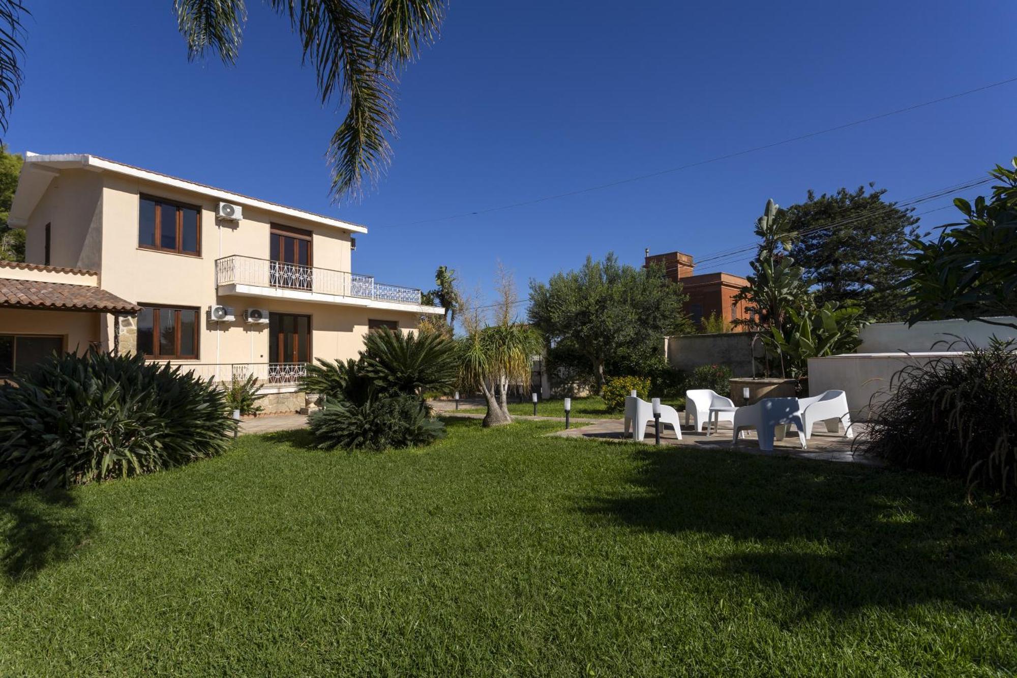 Villa Sandra Marsala Exteriör bild