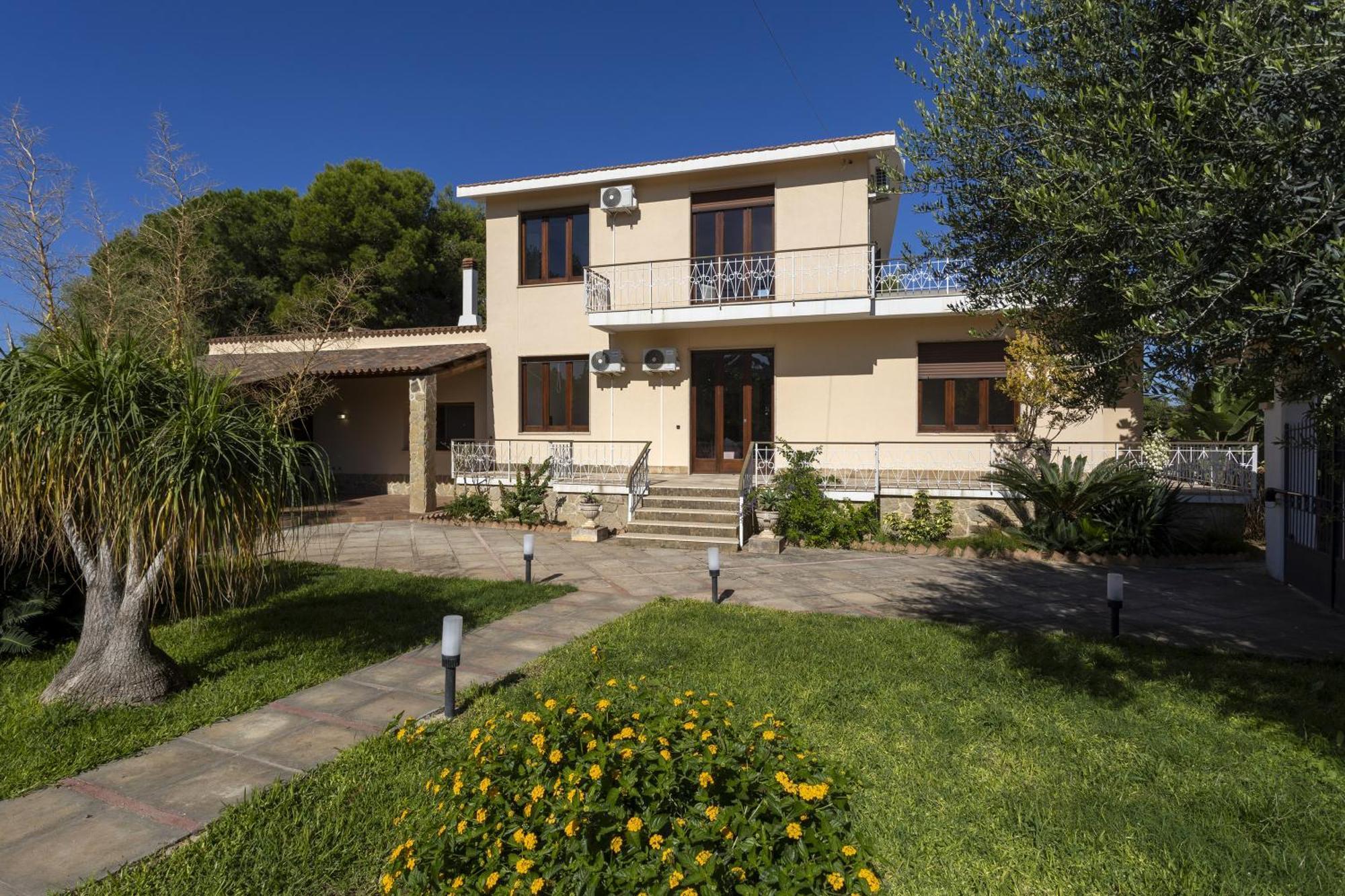 Villa Sandra Marsala Exteriör bild